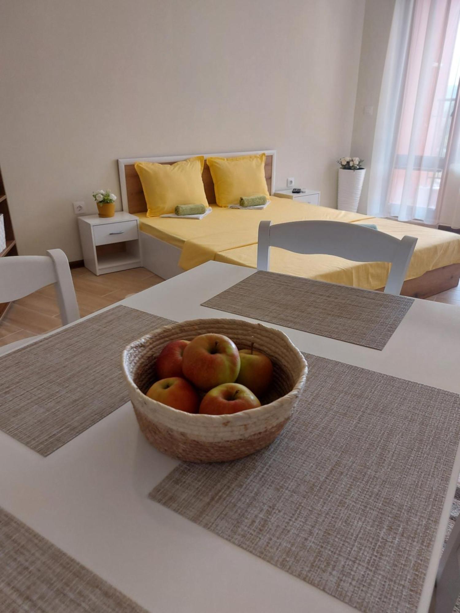 Krimski Apartment - Free Private Parking Varna Luaran gambar
